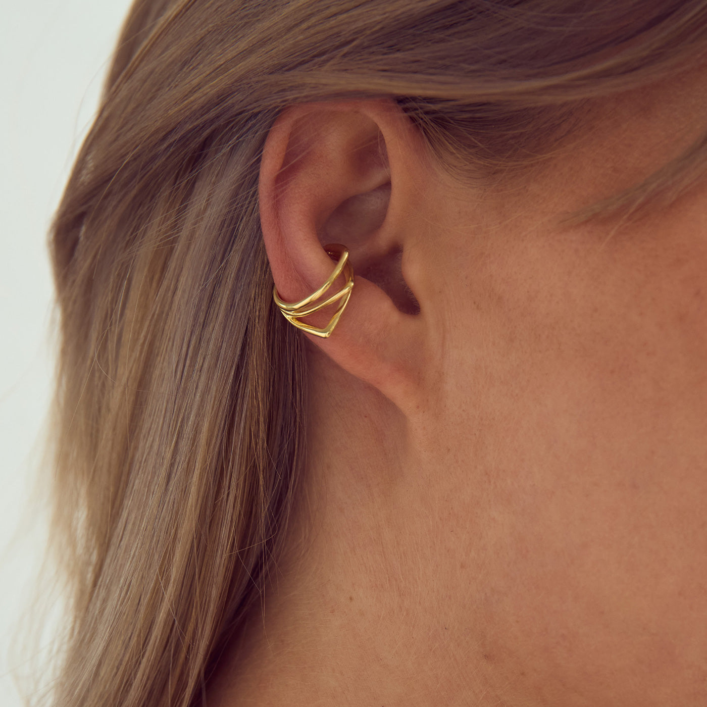 Gry Earcuff - 18 karats guldpläterad